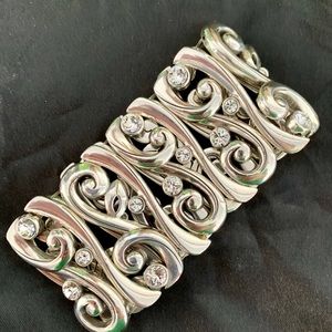 Brighton silver swirl stretch bracket